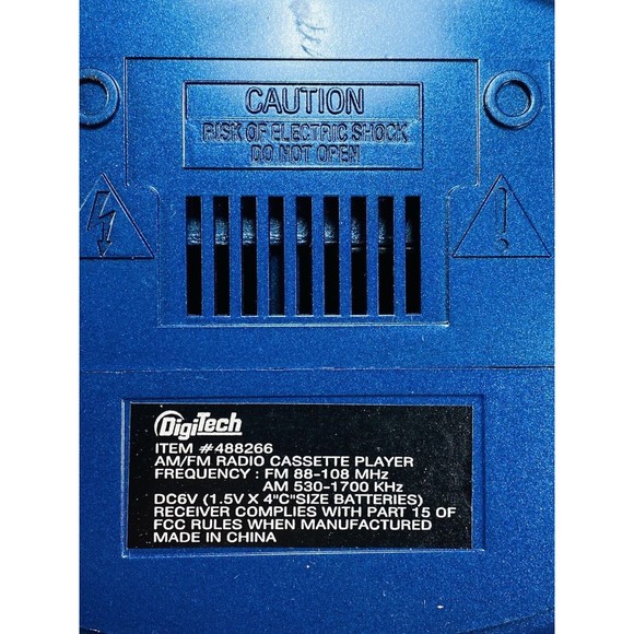 Vintage Digitech AM/FM Cassette Player NEW battery operated only - Picture 8 of 11